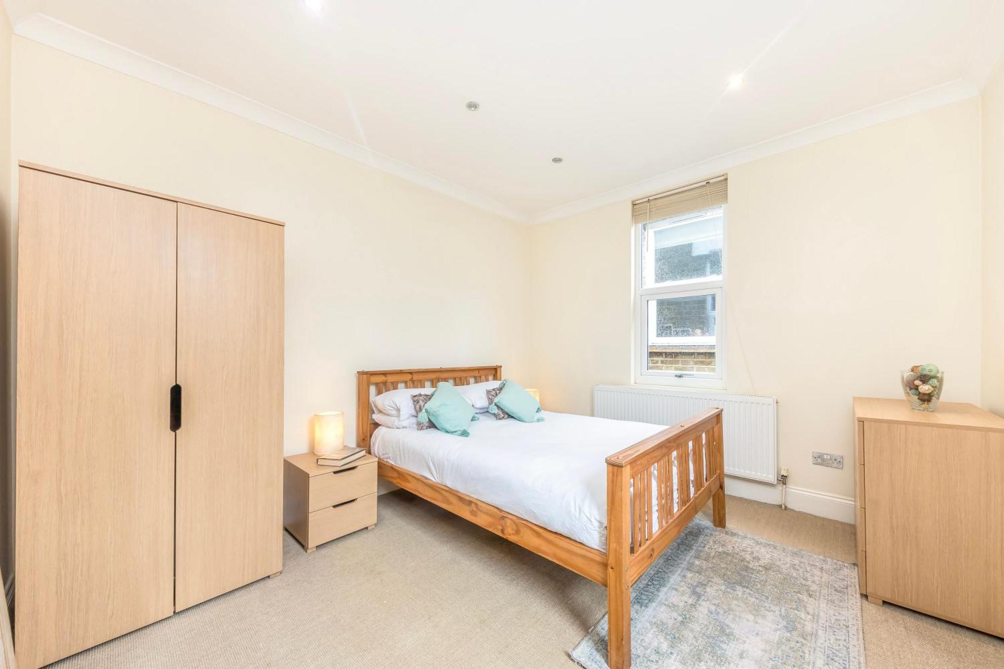Stylish & Spacious 3 Bed Victorian House Sleeps Up To 7 - Near O2, Museums, Excel, Mazehill Station 12 Mins Direct Into London Bridge Villa Buitenkant foto